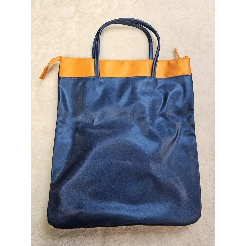 Clinique Top Handle Zippered‎ Tote Cosmetic Bag
